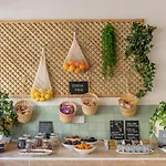 Hotel La Tartane Saint-Tropez