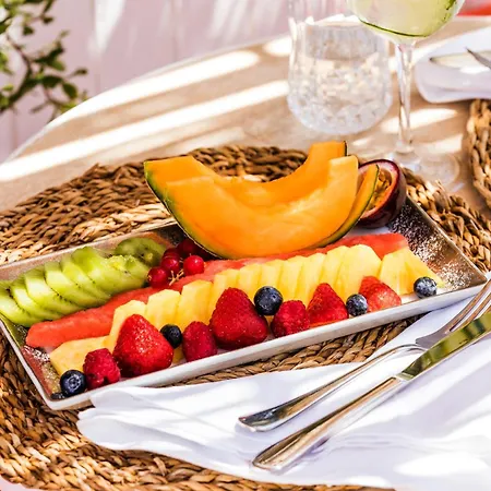 Otel La Tartane Saint-Tropez