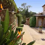 La Tartane Hotel