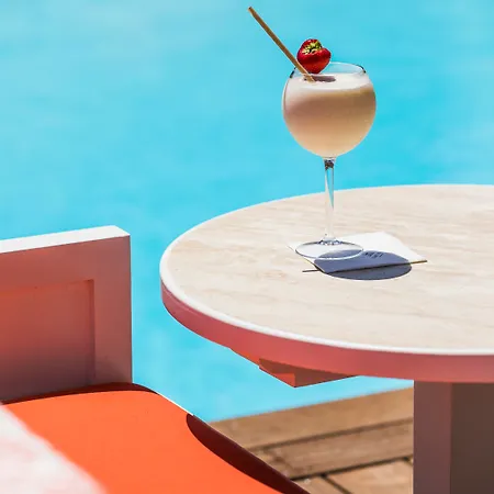 Szálloda La Tartane Saint-Tropez