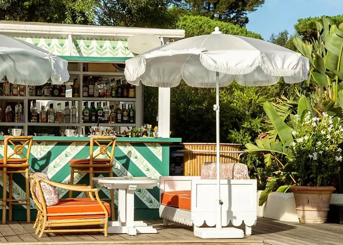 Готель La Tartane 5*